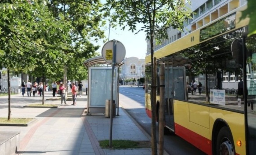 autobus-stanica-centar-cekanje-gradski-autobus.jpg